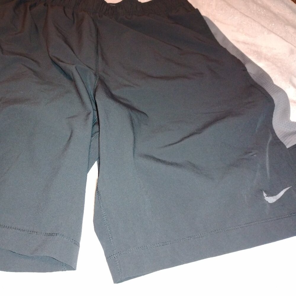 Men's Nike Basketball Shorts - Picture 5 of 8